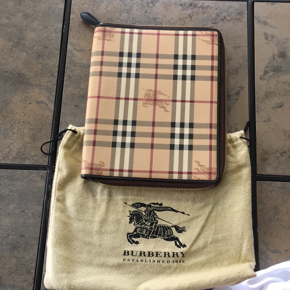 Burberry Ipad Folio